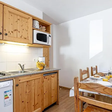 Madame Vacances Les Fermes De Sorlin Holiday park 3*