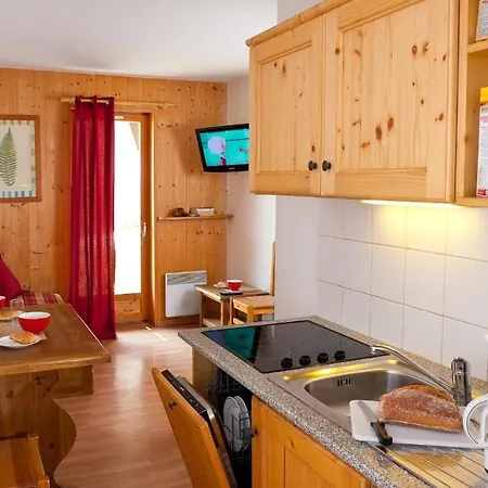 Madame Vacances Les Fermes De Sorlin Holiday park 3*